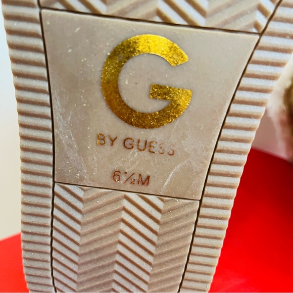 Guess women’s boots like new in box fleece and gold - Picture 4 of 7